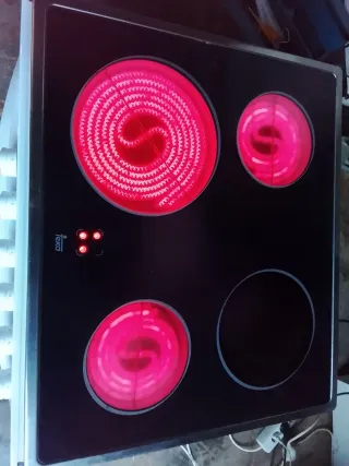 Horno y Vitrocerámica Teka