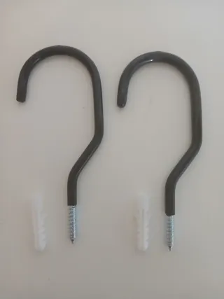 2 Ganchos para colgar bicicleta con taco.