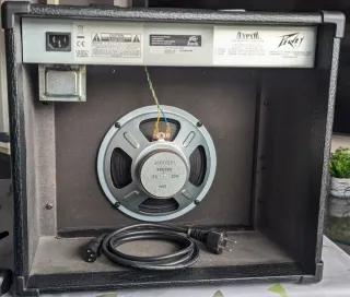 Amplificador Guitarra Peavey Vypyr 15