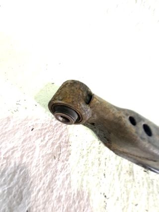 BRAZO SUSPENSION SUPERIOR TRASERO IZQUIERDO NISSAN QASHQAI ( (5)