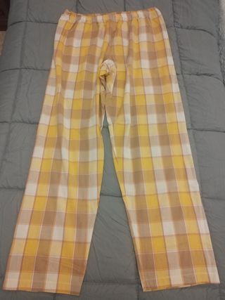 Pijama hombre franela marrón y amarillo PVP 69 €