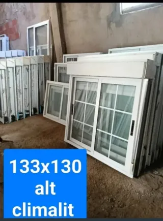 Ventana aluminio 133x130 Climalit.  621292438