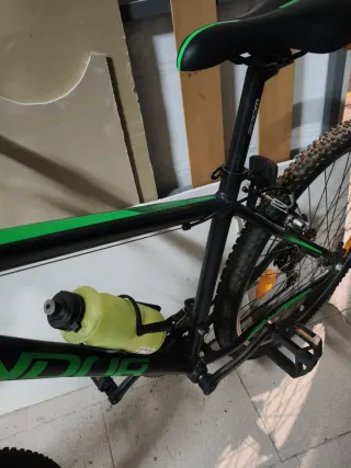 Bicicleta de montaña sin usar