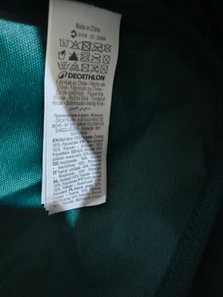 Mochila deportiva verde y negra