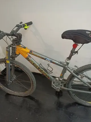 Bicicleta de Montaña Kona