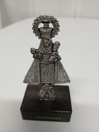 Virgen de Covadonga Figura
