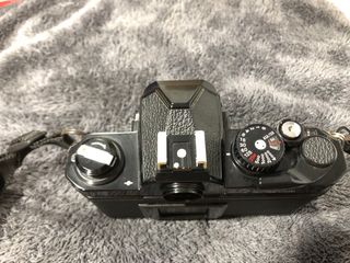 Nikon FM2 Negra + Accesorios