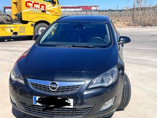 Opel Astra 2012