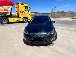 Opel Astra 2012