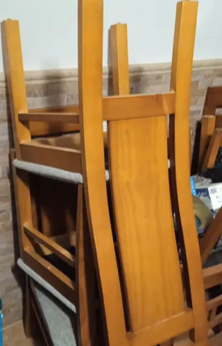 Sillas de comedor madera y tela beige