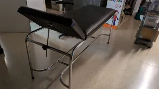 Camilla y reposabrazos (opción por separado)