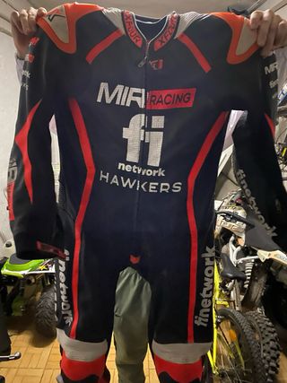 Mono Mir racing Negro y Naranja talla 52