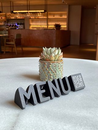 Letreros y carteles para negocio en impresión 3D