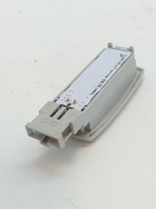 LUZ INTERIOR AIWAYS U5 (3)