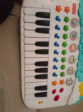 Piano Fisher Price infantil