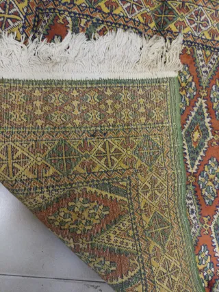 Tappeto decorato tipo Bukhara