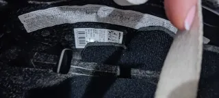 Casco rosa para bicicleta