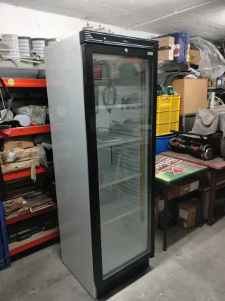 Nevera expositora cristal