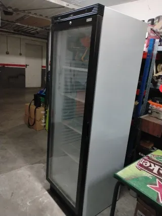 Nevera expositora cristal