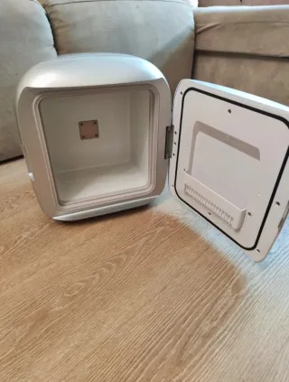 Nevera portátil Princess plateada