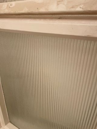 Ventana de madera cristal texturizado