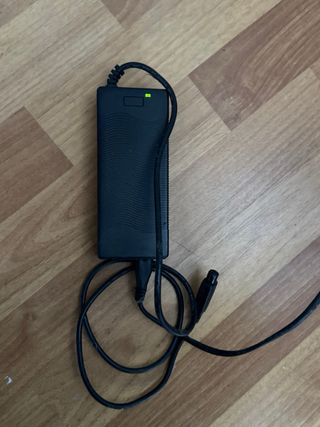 Lote de móviles y cargador