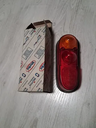 RENAULT 4F. TULIPA TRASERA IZQUIERDA.