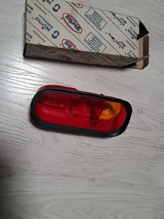 RENAULT 4F. TULIPA TRASERA IZQUIERDA.