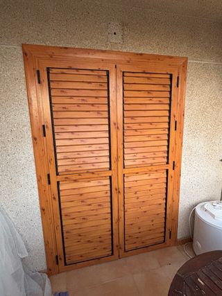 URGE Contraventanas Mallorquinas Aluminio Madera
