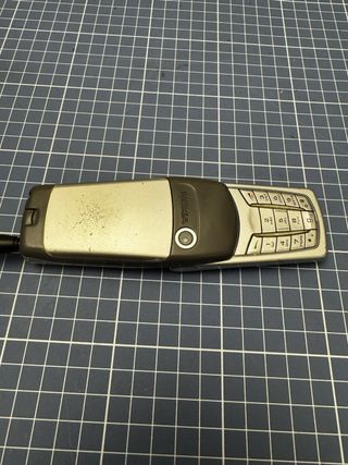 Nokia 6820 Plata