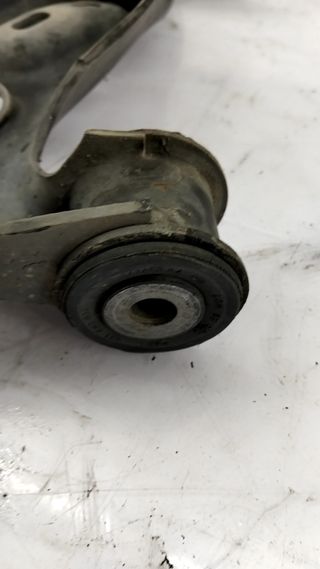 SOPORTE BRAZO SUSPENSION DELANTERO IZQUIERDO SEAT LEON (1P1)