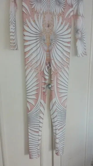 Mono escénico danza/patinaje/exhibición a estrenar