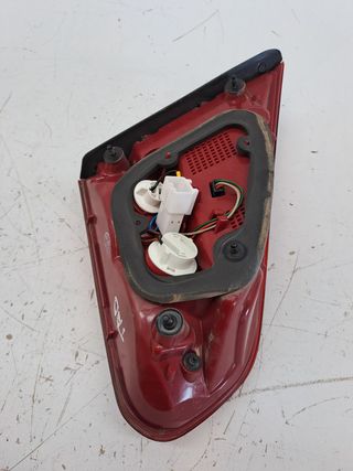 PILOTO TRASERO DERECHO INTERIOR KIA CEED (5)