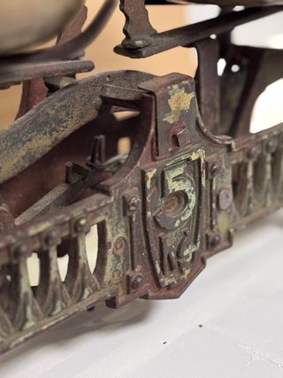 Balanza de peso antigua de hierro 5 kg