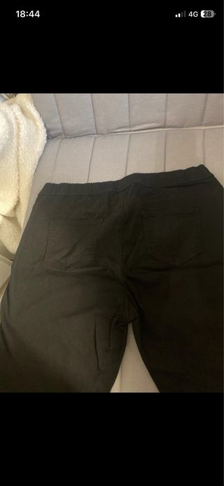 Pantalón elástico negro