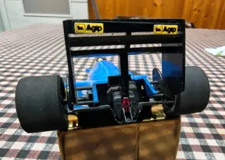 Scalextric Ferrari F1/87 Exin Azul