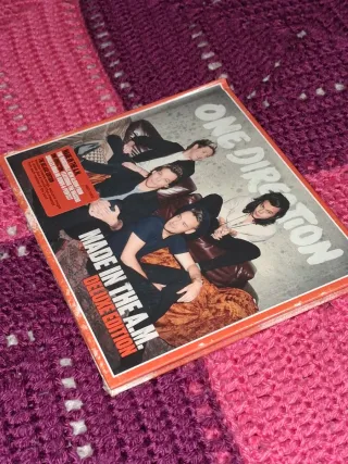 MADE IN THE AM ONE DIRECTION EDICION DELUXE