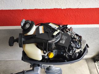 Motor fueraborda Yamaha F4 4 tiempos