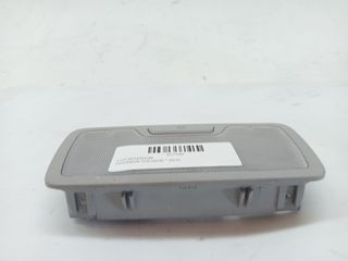 LUZ INTERIOR HYUNDAI TUCSON (9)