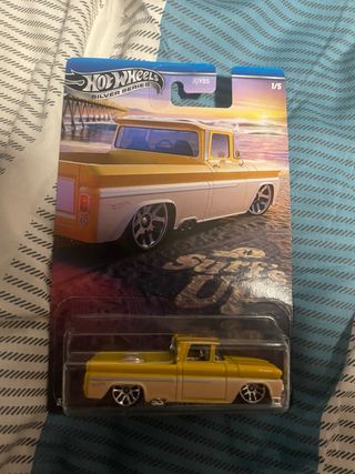 Hot Wheels Silver Series Camión Amarillo