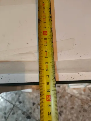 Armario de baño blanco con espejo