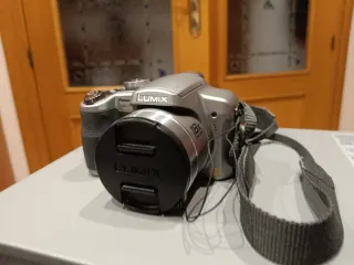 Cámara Panasonic Lumix DMC-FZ18
