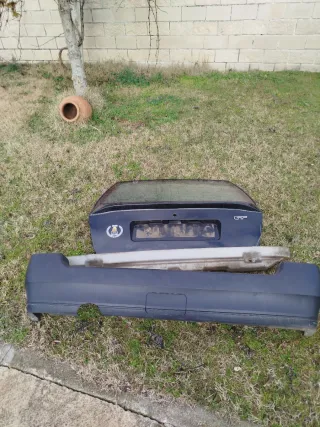 Portón y paragolpes Citroen AX