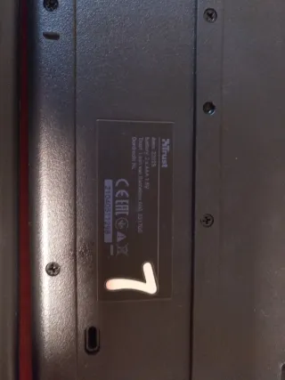 3 Teclados Trust Inalámbricos Ewent Negros