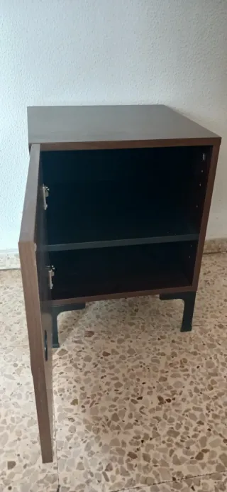 Juego 2 Mesitas Noche Madera y Metal