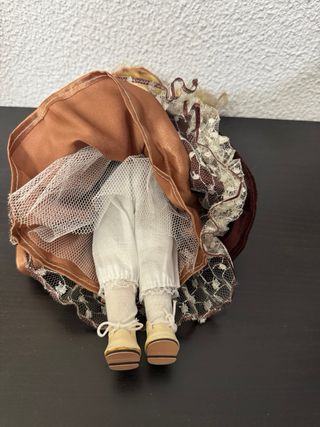 Muñeca de porcelana antigua de 30 centimetros