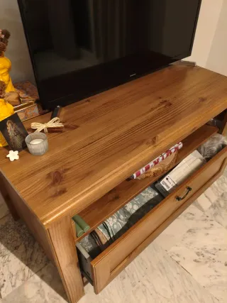 Mueble TV madera marrón