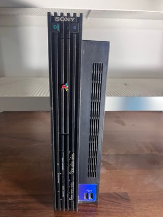 PlayStation 2 FAT con 2 controller, cavi e gioco