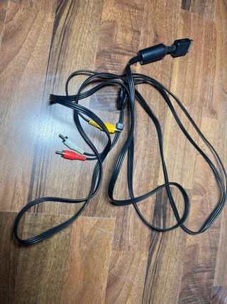 PlayStation 2 FAT con 2 controller, cavi e gioco