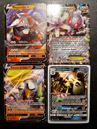 4 Cromos Pokémon V y GX